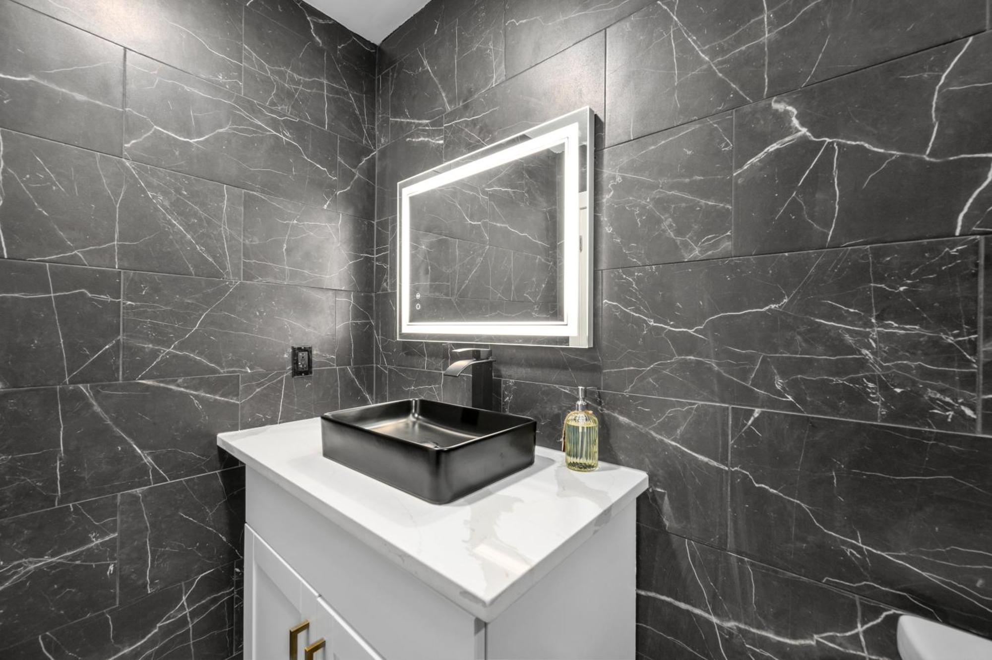 Warm Heights 2Br With Pool & Free Parking Apartment Хюстън Екстериор снимка